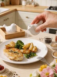 2件套白色小鸟造型陶瓷盐瓶和胡椒瓶，纹理釉面，礼盒包装，适用于厨房、餐厅、派对、乔迁、情人节、生日等场合的礼物 - 白色 - 查看 5