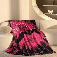 Đây là chiếc chăn nỉ lấy cảm hứng từ Người Nhện của Marvel, với màu hồng cánh sen và đen đậm làm chủ đạo, mang đậm chất tương lai và ấn tượng thị giác, tạo nên bầu không khí căng thẳng và bí ẩn. Chiếc chăn có đặc điểm ấm áp và mềm mại, thích hợp sử dụng làm khăn trải ghế sofa, chăn ngủ trưa, trang trí giường ngủ, v.v. - Nhiều màu - Xem 9