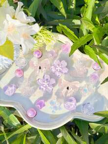 20 móc khóa giày bằng nhựa mềm nhiều màu, có thể tháo rời - Hình trái tim sóng, gấu bông, nơ, bướm, hạt và đồ trang trí - Phụ kiện giày tự làm cho dép thể thao, guốc, bốt của phụ nữ - Hoàn hảo cho lễ Phục sinh, sinh nhật, ngày lễ tình nhân, ngày của mẹ, quà tặng Halloween - Màu tím rực rỡ và nhiều hạt và thiết kế đá giả kim cương - Dành cho phụ nữ, đồ trang trí giày sáng bóng, kẹp giày, đinh giày và đồ trang sức - Màu tím - Xem 2