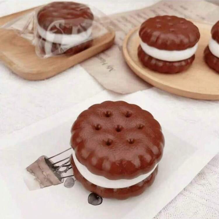 1 pièce Jouet à presser en crème de chocolat doux et relaxant à rebond lent, jouet de soulagement du stress à texture de silicone doux, jouet alimentaire réaliste à presser, jouet mignon à tenir dans la main, cadeau relaxant à rebond lent, jouet en peluche doux et mignon, jouet à presser réaliste, cadeau pour la fête des mères/remise des diplômes - Multicolore - Voir 8