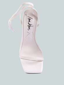 Lewk Strappy Tie Up Spool Heel Sandals - trắng - Xem 4