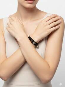 pulsera triple de color cistales con dije negros - Negro - Ver 2