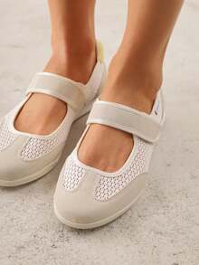 Ballerina Style Sneakers With Lettering - Beige - View 4