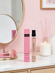 Valentino Donna Born In Roma For Women 0.33 Oz Eau De Parfum Go Spray, Go Spray Format, Luxury Fragrance, Portable Design, Spray Application, Travel Size - Tươi - Xem 7