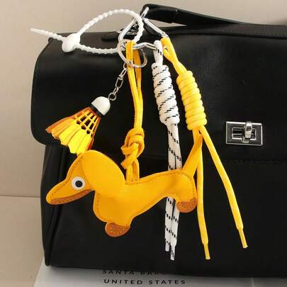 Süßer Leder Mops Hund Schlüsselanhänger, Schlüsselband, geflochtenes Federdekoration, Valentinstag Geschenk für Freund, Café