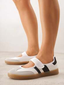 Zapatillas tipo bailarina con cierre de gancho y bucle - Blanco - Ver 2