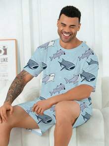加大码男士睡衣套装 | 圆领短袖上衣和松紧腰休闲短裤，两件套 | 涤纶针织面料，亲肤透气，宽松版型 | 可爱海底世界印花休闲设计 - 霧霾藍 - 查看 5