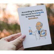 1张趣味男士生日贺卡 – 科学幽默生日礼物，送给爸爸、丈夫、他、同事、老板、爷爷 – 睿智幽默语录贺卡，折叠后尺寸为4.92英寸 x 6.93英寸，附信封 – 适合20岁、21岁、25岁、30岁、35岁、40岁、45岁、50岁、55岁、60岁、65岁、70岁、80岁、90岁生日 - 查看 6
