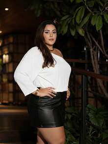 Women's Plus Size Brown One-Sleeve Blouse, Boho Style, Adjustable Elastic Waistband, Godet Sleeves, Cropped Top, Loose Fit, Casual And Elegant. - 白色 - 查看 2