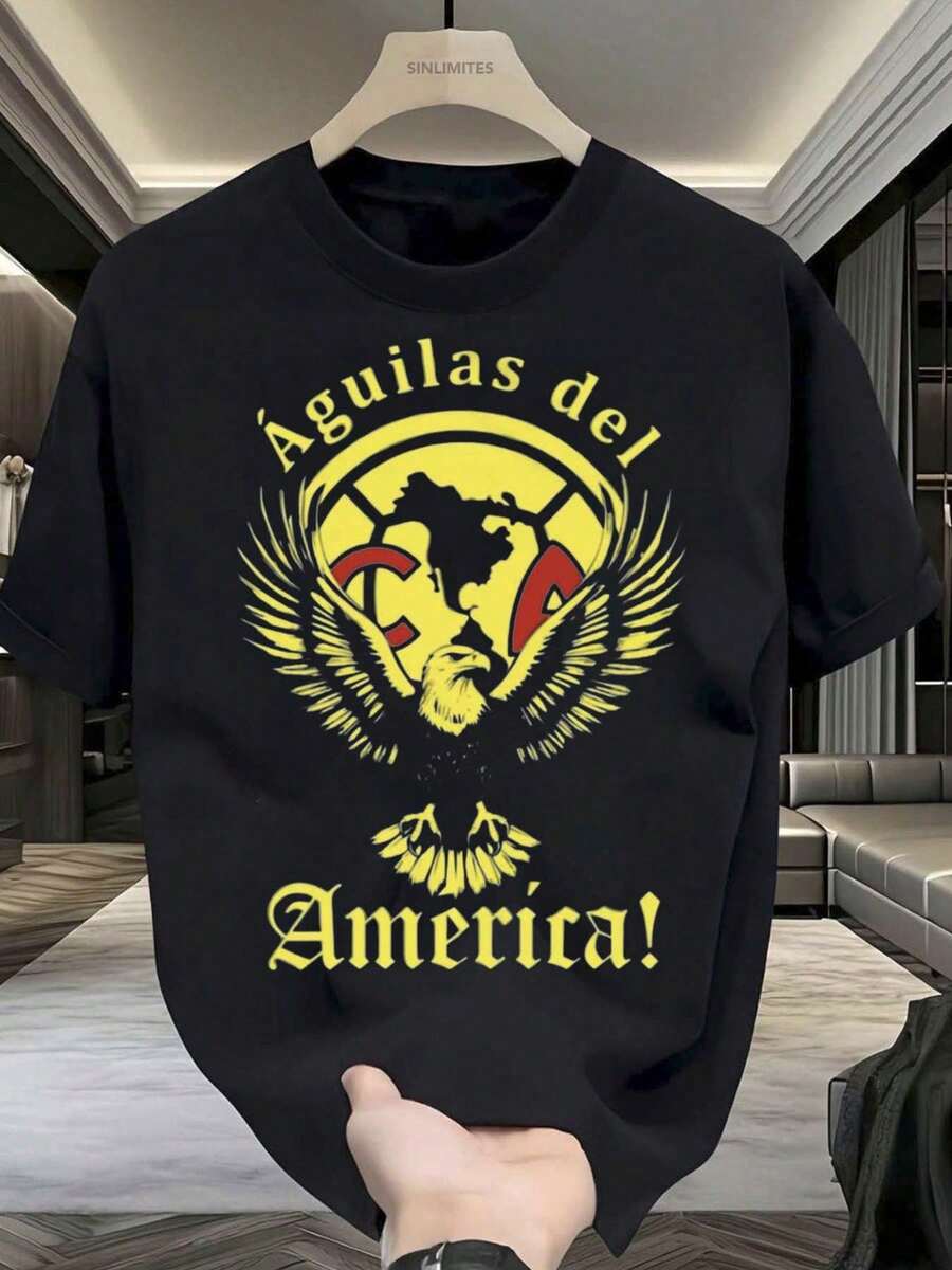 Camiseta negra con un gráfico de águila amarilla con alas extendidas - Diseño único con un mapa rojo en el interior del águila y texto amarillo 'Eagles of America!' - Ideal para usar en cualquier ocasión, regalo perfecto para amantes de la naturaleza y entusiastas del diseño moderno, cómoda y adecuada para un estilo casual. - Negro - Ver 1
