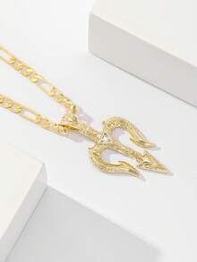 14K Gold Plated Unisex Trident Zirconia Pendant Necklace, Featuring Exquisite Details And Sturdy Craftsmanship With Sparkling Zirconia Stones. The Bold And Fashionable Design Makes It An Ideal Gift For Friends, Family And Couples, Serving Both Decorative And Commemorative Purposes. - Yellow Gold - View 6