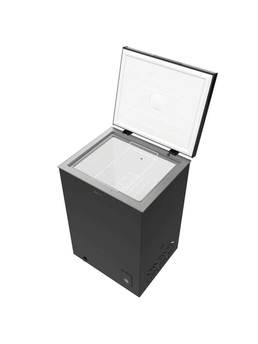 Cecotec Congelador horizontal 99 L Bolero CoolMarket Chest 99 Black E: diseño cofre en elegante negro, ideal para grandes volúmenes de congelación. Función Dual: ajusta fácilmente la temperatura para convertirlo en frigorífico y mantener tus alimentos siempre frescos. Fast Freezing: asegura un congelado ultrarrápido. Con bloqueo infantil para  y cesta interior para un almacenaje ordenado. Clase energética E, control mecánico sencillo, medidas compactas de 54,5 x 47,6 x 83,5 cm, para adaptarse a cualquier espacio. - Multicolor - Ver 1