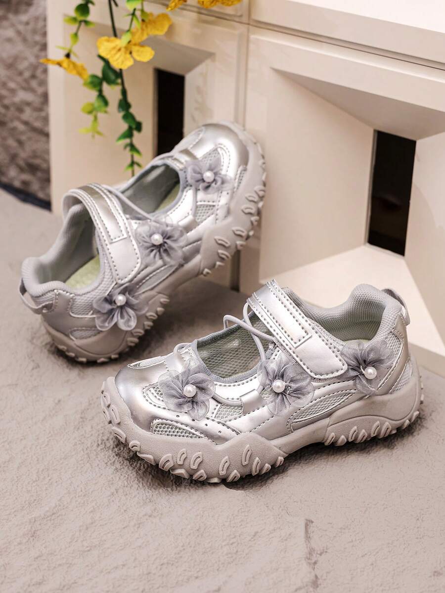 Zapatos deportivos de estilo princesa con malla y flores para niñas, con cierre de , suela blanda, zapatillas transpirables para correr en la escuela primaria - Plateado - Ver 1