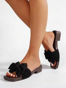 女士甜美蝴蝶结沙滩拖鞋，休闲方跟套脚凉鞋，适合夏季和海滩穿着 - 黑色 - 查看 3