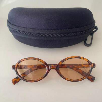 Óculos de Sol Infantil Oval Retrô UV400 – Leve, Confortável, Estilo Fashion, Acompanha Estojo