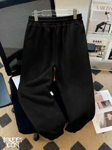 Calça De Moletom Básico Confortável Streetwear Cultura Urbana Moda de Rua Street Grafite Pichação Skatista Skate Unissex Masculino Feminino Blusa de Frio 50% Algodão 50% Poliéster Top Premium Streetwear Lançamento Envio Imediato Varias Cores!! - Preto - Visão 2