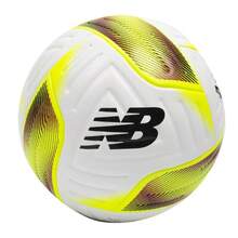 New Balance Geodesa Match Football – Balón de fútbol New Balance Geodesa Match con diseño moderno y construcción resistente que asegura precisión, control y durabilidad. Ideal para partidos oficiales y entrenamientos, mantiene rendimiento óptimo en cada uso. ✅ Entrega 24/72h a España (península) - Blanco, Amarillo y Rojo (Match) - Ver 1