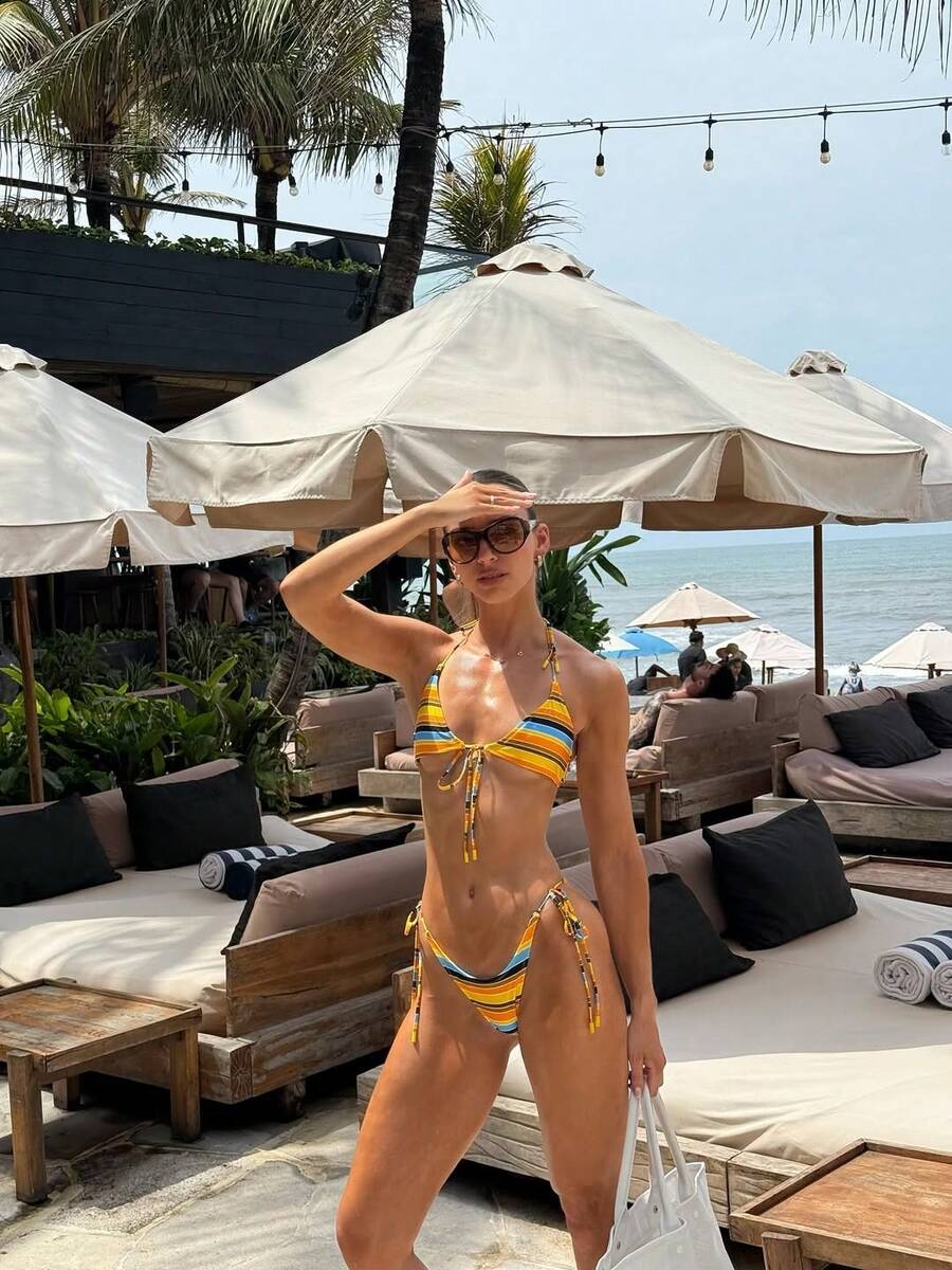 Bộ 2 món đồ bơi mùa hè cho nữ, bikini hai mảnh in hoa ngẫu nhiên, kiểu dáng gợi cảm, thanh lịch, thích hợp cho Ngày Valentine, đi biển, nghỉ mát, lễ hội, thường ngày, thời trang, trang phục mùa hè, mùa xuân, trang phục Ngày Valentine cho nữ, lễ hội. - Nhiều màu - Xem 1