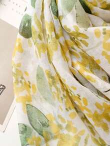 1条轻盈印花流苏围巾，优雅时尚女士披肩，透气雪纺围巾，适合春夏穿着，用途广泛，可用于户外活动、海滩、头巾等。 - 青檸色 - 查看 4