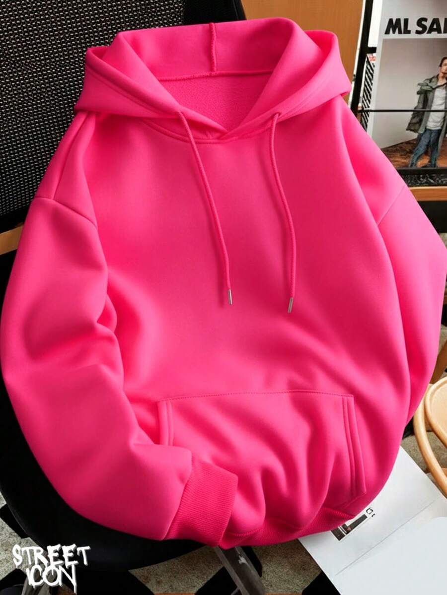 Comfortable Basic Sweatshirt For Everyday Wear. Art, Streetwear, Urban Culture, Street Fashion, Street, Graffiti, Tagging, Skater, Unisex, Men's, Women's, Sweatshirt, 50% Cotton, 50% Polyester, Top Premium Streetwear, New Release, Immediate Shipping, Various Colors!! - 羅莎.喬克 - 查看 1
