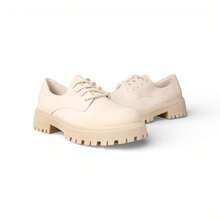 Zapatos Oxford para Mujer con Plataforma y Suela Track Dentada, Cierre con Cordones, Estilo Casual Urbano, Punta Redonda, Zapatos Bajos Tipo Chunky para Oficina, Colegio y Uso Diario, Gamuza Sintética - Beis - Ver 4