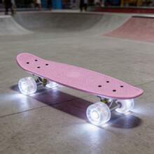 Patineta Tipo Penny Ruedas LED Iluminación Skateboard Compacto Diseño Urbano Ligero Superficie Antideslizante Estilo Colorido Ideal Paseos Nocturnos Gift Juvenil - Rosa - Ver 3