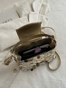 时尚迷你纯色简约金属锁扣亮片装饰多功能手提包（亮片形状随机），适合购物、携带，适合年轻女性、大学生、职场新人、白领人士。完美适用于办公室、学校、工作、商务、通勤、户外活动、旅行和短途出行。 - 金色 - 查看 6