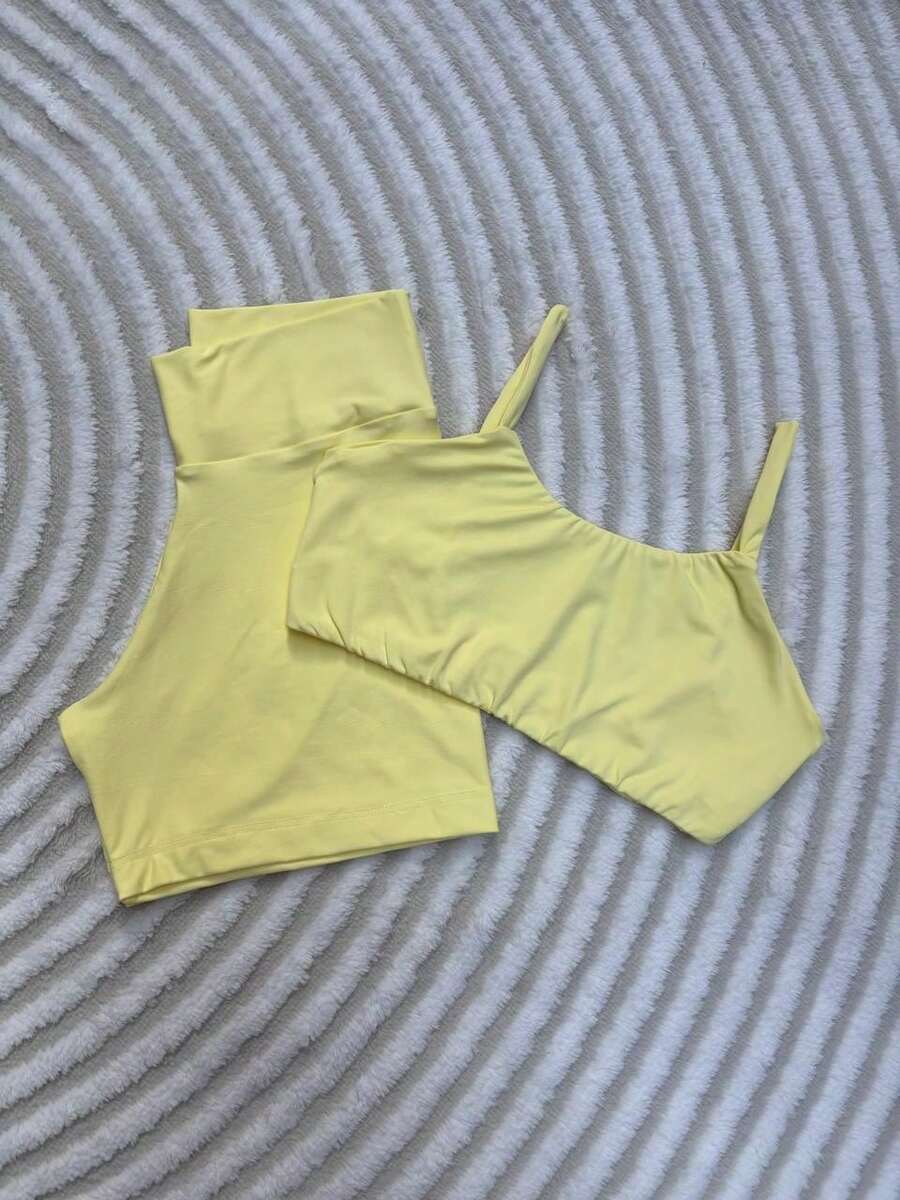 Two-Piece Set, Fitness Shorts And Top With Open Back And Opening For Padding. - Vàng nhạt - Xem 1