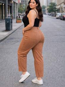 Comfortable Straight-Leg Mom Jeans In Plus Size. - Óxido marrón - Ver 2