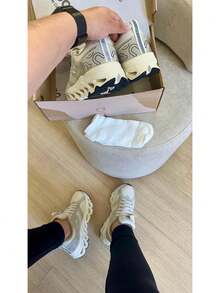 Cloud Running Shoes - Women's Full Size 34 To 39 - 米色 - 查看 2