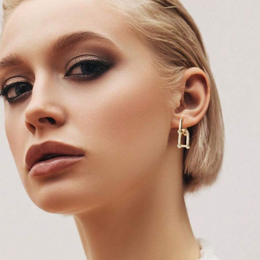 1 Pair New U-Shaped Minimalist Lightweight Women's Earrings With Synthetic Zirconia Stone And Horseshoe Clasp - Horseshoe Buckle - View 1