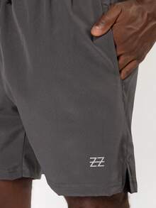 Shorts de Compressão 2 em 1 Masculino com bolso para celular E Cordão de Ajuste academia treino corrida - Chumbo - Visão 6