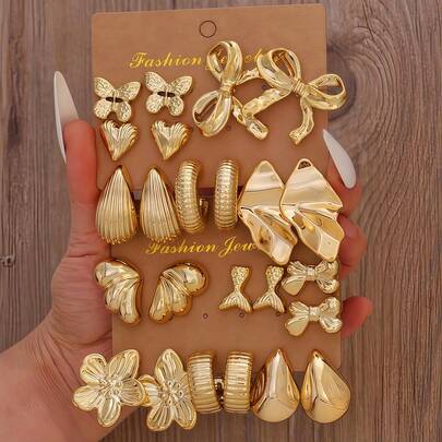 6-12对时尚不规则几何金色女士耳环套装，配有泰迪熊蝴蝶结和枫叶耳环，让您看起来自信满满，适合日常、节日约会和送礼（送给朋友、家人和母亲的高品质礼物）