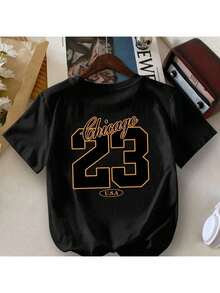 Camiseta infantil CHICAGO 23 estampa frente e costas Blusa Casual de Manga Curta, Gola Redonda, Estampa Esportiva Chicago 23, para Meninos Jovens - Preto - Visão 1