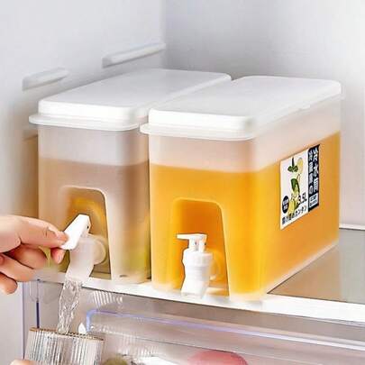 1pc Kitchen Cold Water Pitcher With Spout, Suitable For Refrigerator, Large Capacity Summer Household Anti-Drop Thick Cold Water Container