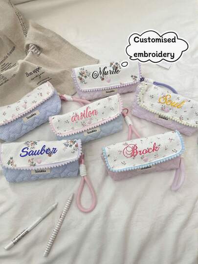 1pc Personalized Ditsy Floral Portable Pencil Case, Back To School Student Handheld Fabric Storage Bag, Ins Style Desktop Stationery Organizer Box, High-Quality Unisex Student Pencil Pouch With Large Capacity, Zipper Closure Stationery Bag Suitable For School