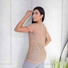 Set Of 3 Women's Tulle Tops For The Gym – Lightweight And Stylish - 3 Transparent Women's Workout Shirts – Comfort And Coolness - Set With 3 Fitness Tulle Tops - 裸棕色藍色 - 查看 7