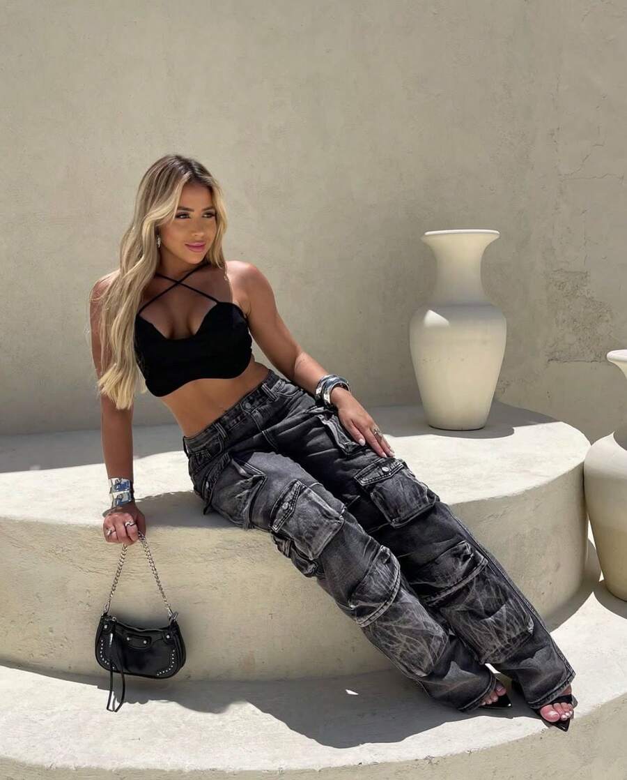 Cargo Pants With Pockets, Stonewashed Jeans With 6 Pockets, Streetwear, Straight-Leg Cargo Pants With Utility Pockets, Casual Pants, Graphite Color, Women's Jeans With Side Pockets, Pants With Side Pockets, Loose-Fitting Cargo Pants, Y2K Pants. - 灰色 - 查看 1