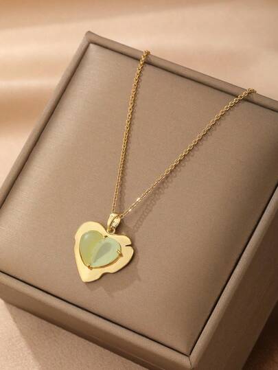 1pc Gold-Color Green Cat Eye Asymmetric Heart Pendant Necklace, Personalized Cute Luxury Fashion Minimalist Couple Jewelry (OPP Bag Packaging)