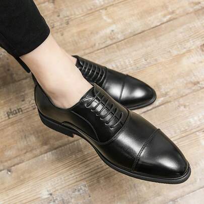Men's Formal Shoes, Black Business Oxford Shoes, Featuring A British Pointed Toe Design, Low-Top Lace-Up Style, And Low Flat Heel. Fashionable Red-Soled Business Casual Shoes For Men, Suitable For All Seasons. Perfect For Daily Outings, Commuting To Work, Office Settings, Weddings And Banquets, And Also An Excellent Choice As A Holiday Gift Or Birthday Outfit Accessory.
