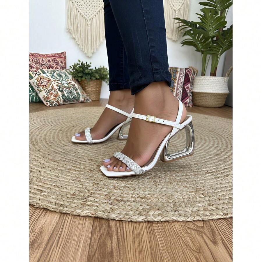 Sandália Feminina Salto Prata 10cm Bico Quadrado Brilhante - Branco - Visão 1