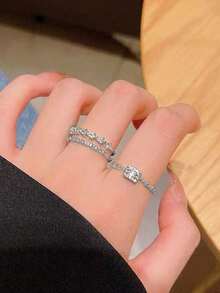 Set de 5 anillos de cobre con diseño geométrico elegante y minimalista, con circonita cúbica micro-incrustada, versátil y único, adecuado para uso diario, fiestas y bodas de mujeres, moda personalizada de alta gama - Plateado - Ver 5