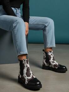 Retro Western Style Cow Print Ankle Boots - Black - View 3