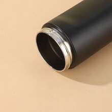 Botella de agua de acero inoxidable 800ml con pajita, de gran capacidad, adecuada para deportes al aire libre, portátil, con aislamiento al vacío, material de acero inoxidable, ideal para viajes, gran capacidad, adecuada para usar en restaurantes deportivos. - Negro - Ver 4