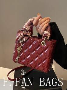 Bolso de mano de piel de poliuretano de unicolor con patrón de rombos y decoración de colgante, bolso de hombro elegante multifuncional para dama, bolso de moda, bolso chic para oficina, trabajo y negocios - Burdeos - Ver 2