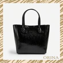 新款前卫时尚金属皮革磁扣轻便通勤手提包，朋克Y2K斜挎包，适合造型和日常出行 - 黑色 - 查看 1