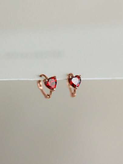 BALMORA 一对优雅的S925纯银石榴红心形耳骨环耳环，适合日常佩戴