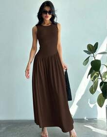 Women's Sleeveless Long Dress, Elegant, Asymmetrical, Casual, Evangelical Fashion - 鏽棕色 - 查看 2