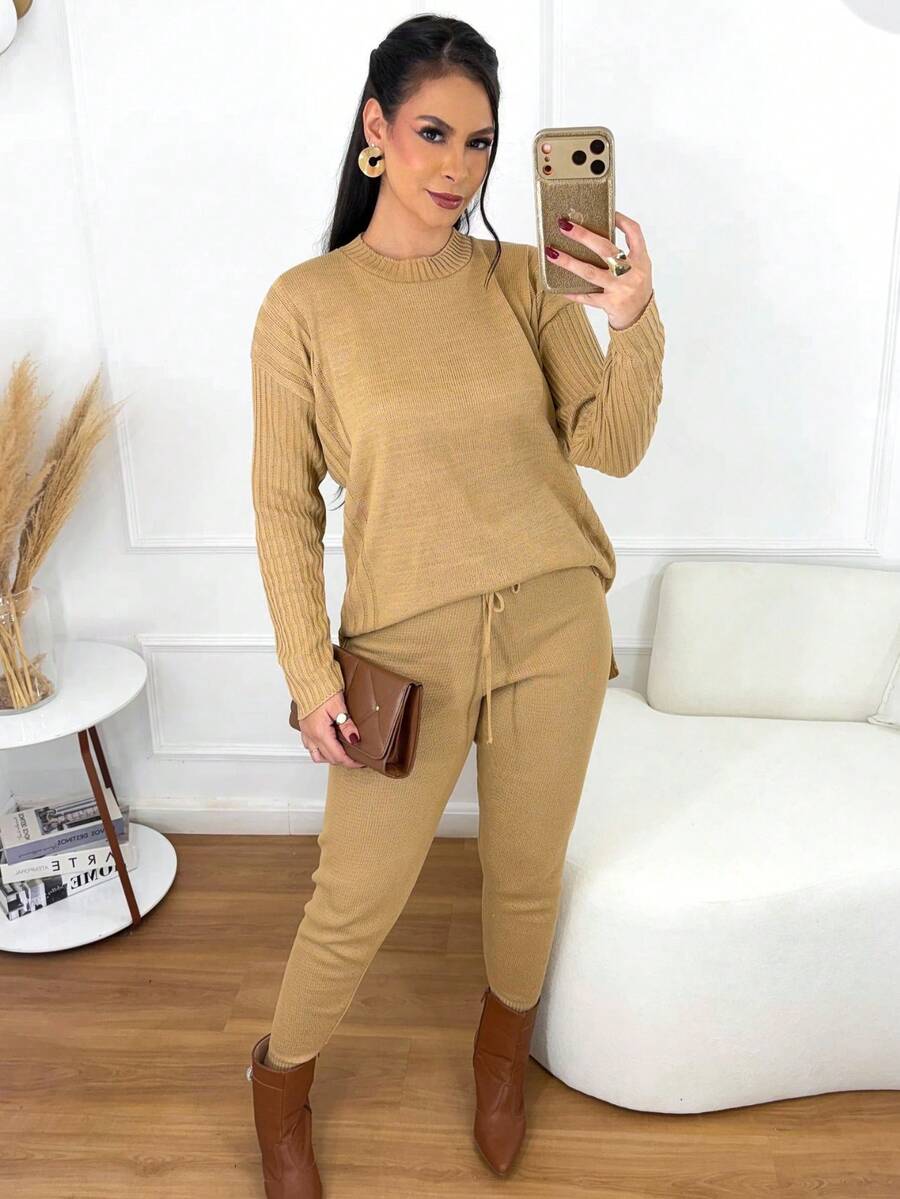 Women's Ribbed Knit Set: Mullet Blouse With Long Sleeves, Sweatshirt Set, Sweater, And Jogger Pants With Drawstring Cuffs - Winter Look - 米色 - 查看 1
