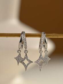 1对925银耳环，优雅可爱的镀铜925银耳环，适合日常佩戴和聚会场合。 - 銀色 - 查看 4